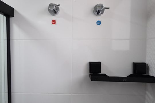 Banheiro de apartamento para alugar com 2 quartos, 42m² em Parque Industrial, Campinas