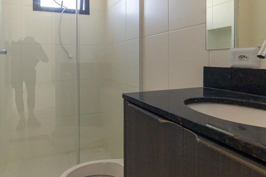 Banheiro de apartamento para alugar com 1 quarto, 39m² em Vila Aricanduva, São Paulo