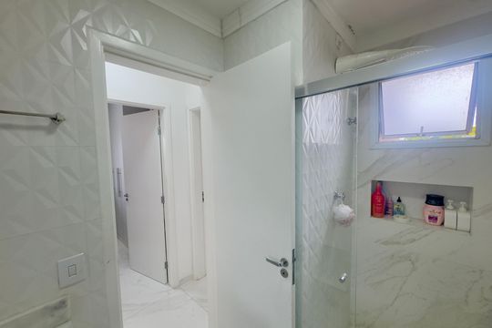 Banheiro 2 de apartamento para alugar com 2 quartos, 62m² em Jardim Bom Clima, Guarulhos