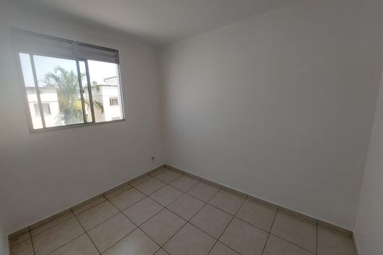 quarto 2 de apartamento para alugar com 2 quartos, 53m² em Arpoador, Contagem