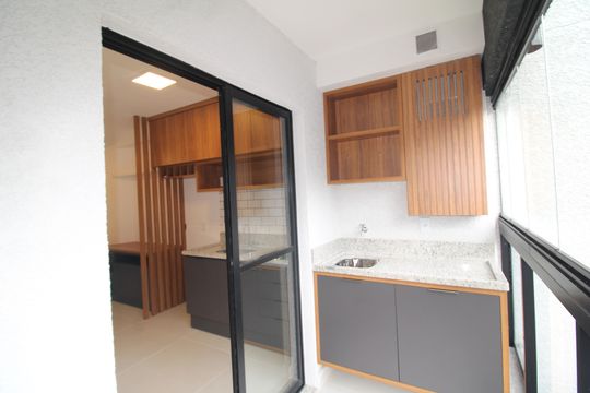 Varanda de kitnet/studio para alugar com 1 quarto, 27m² em Vila Dom Pedro Ii, São Paulo