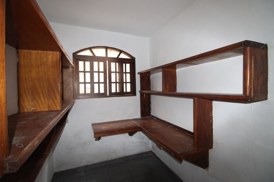 Despensa de casa à venda com 3 quartos, 118m² em Itaquera, São Paulo