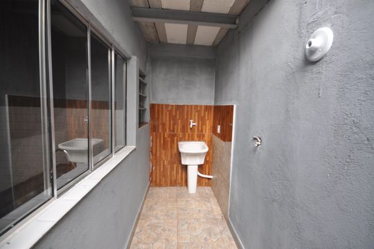 Área de Serviço de casa para alugar com 1 quarto, 25m² em Parque Casa de Pedra, São Paulo