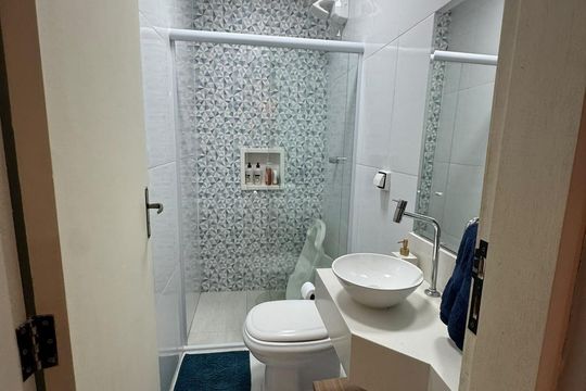 Banheiro 1 de casa à venda com 2 quartos, 65m² em Jardim Sao Sebastiao, Hortolândia