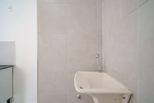 Área de serviço de apartamento para alugar com 2 quartos, 35m² em Jaguaré, São Paulo