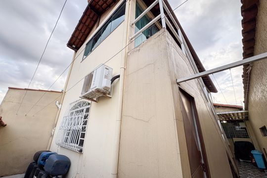 Casa à venda com 5 quartos, 360m² em Riacho das Pedras, Contagem