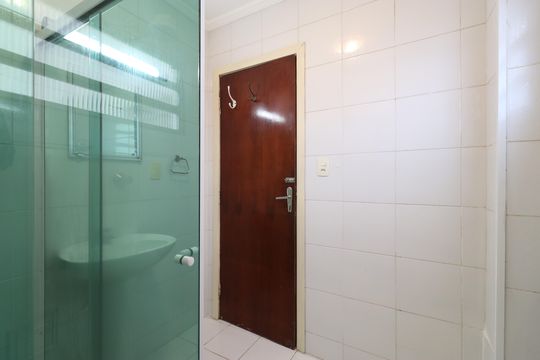 Banheiro  de apartamento à venda com 2 quartos, 91m² em Bom Retiro, São Paulo
