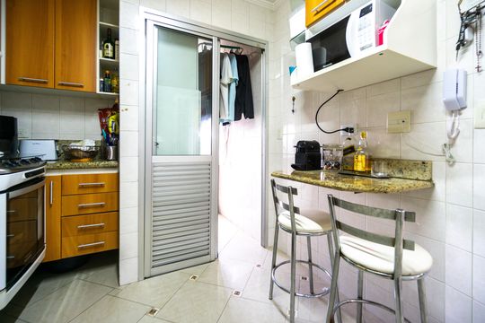 Cozinha de apartamento para alugar com 2 quartos, 69m² em Tatuapé, São Paulo