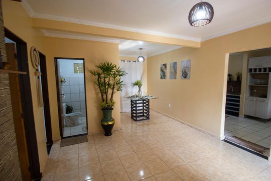 Casa de Condomínio para alugar com 2 quartos, 530m² em Ceilândia Norte, Brasília