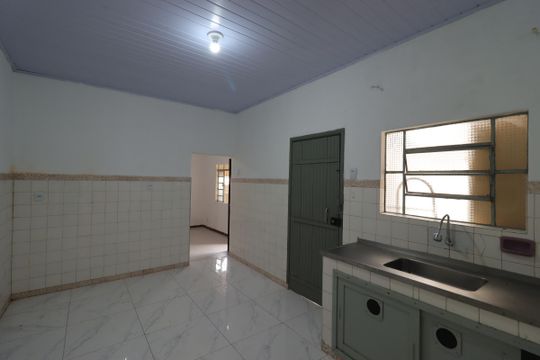 Cozinha da Casa 1 de casa à venda com 4 quartos, 240m² em Vila Tibiriçá, Santo André