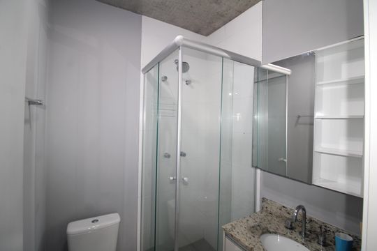 Banheiro de apartamento para alugar com 1 quarto, 46m² em Santana, São Paulo