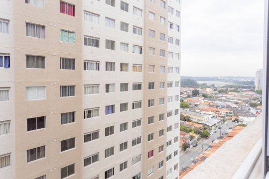 Vista da Sala de apartamento para alugar com 2 quartos, 33m² em Veleiros, São Paulo
