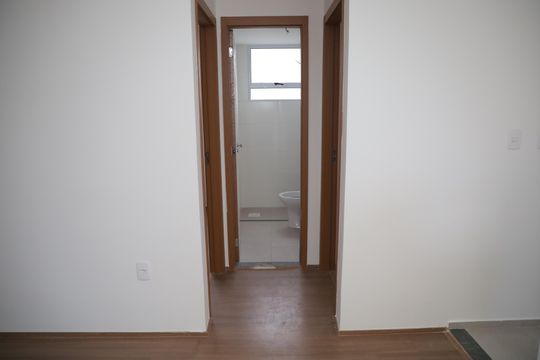 Apartamento à venda com 2 quartos, 38m² em Vila Mutirao I, Goiânia