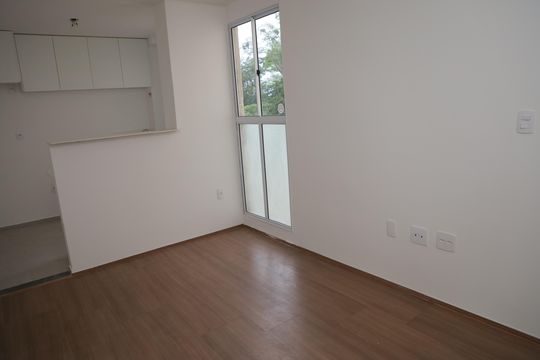 Apartamento à venda com 2 quartos, 38m² em Vila Mutirao I, Goiânia