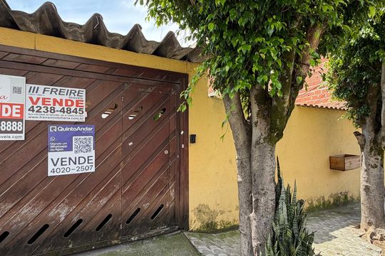 Fachada de casa à venda com 3 quartos, 400m² em Osvaldo Cruz, São Caetano do Sul