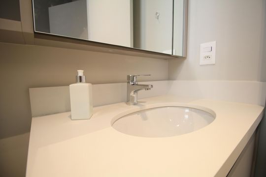 Banheiro 2 de apartamento à venda com 4 quartos, 186m² em Real Parque, São Paulo