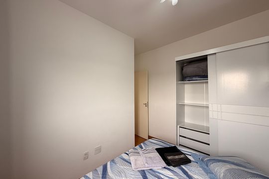 Quarto 1 de apartamento à venda com 2 quartos, 50m² em Jardim das Tulipas, Jundiaí