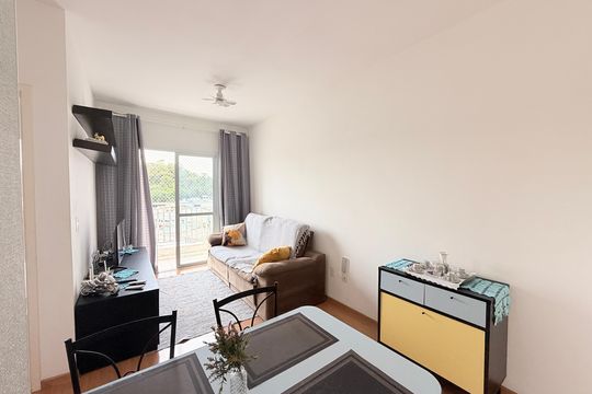 Sala de apartamento à venda com 2 quartos, 50m² em Jardim das Tulipas, Jundiaí