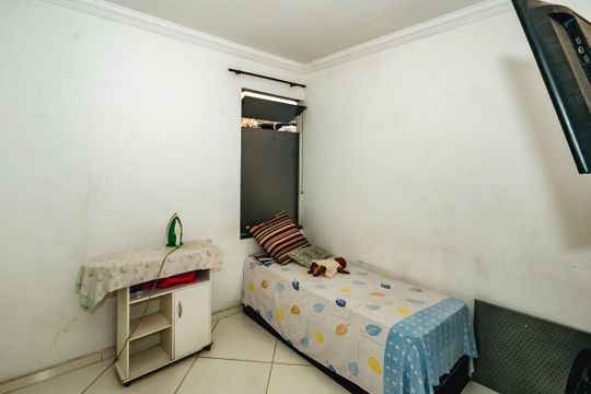 Quarto 2 de casa à venda com 3 quartos, 131m² em Planalto, Belo Horizonte