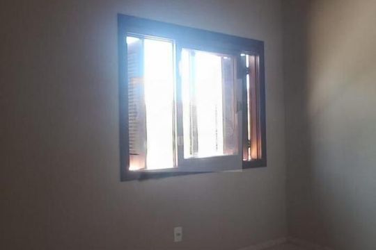 Casa à venda com 3 quartos, 85m² em Espírito Santo, Porto Alegre