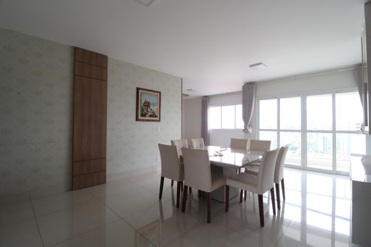 Apartamento para alugar com 3 quartos, 135m² em Copacabana, Uberlândia