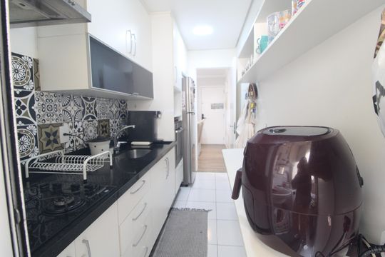 Cozinha de apartamento à venda com 3 quartos, 75m² em Jardim Umuarama, São Paulo