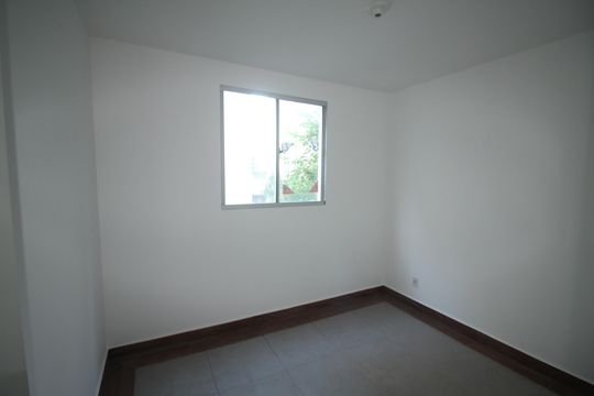 Quarto 1 de apartamento à venda com 2 quartos, 47m² em Camargos, Belo Horizonte