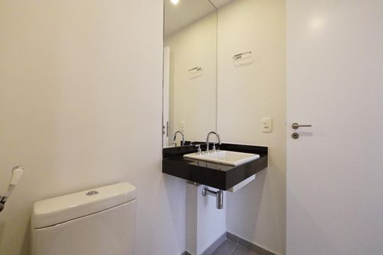 Banheiro de apartamento para alugar com 2 quartos, 52m² em Vila Mariana, São Paulo
