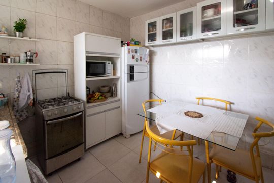 Casa à venda com 5 quartos, 250m² em Colônia Agrícola Samambaia, Brasília