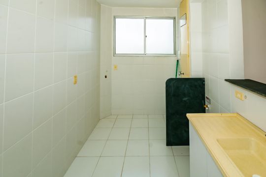Cozinha de apartamento para alugar com 2 quartos, 49m² em São João Batista, Belo Horizonte