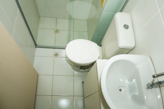 Banheiro Social de apartamento para alugar com 2 quartos, 49m² em São João Batista, Belo Horizonte