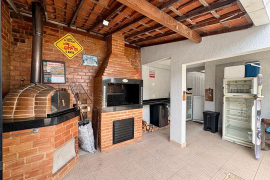 Área gourmet de casa de condomínio à venda com 4 quartos, 190m² em Taquara, Rio de Janeiro