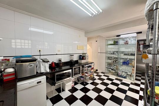 Cozinha de casa de condomínio à venda com 4 quartos, 190m² em Taquara, Rio de Janeiro