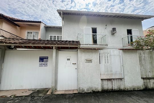 Fachada de casa de condomínio à venda com 4 quartos, 190m² em Taquara, Rio de Janeiro