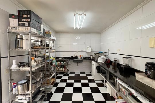 Cozinha de casa de condomínio à venda com 4 quartos, 190m² em Taquara, Rio de Janeiro