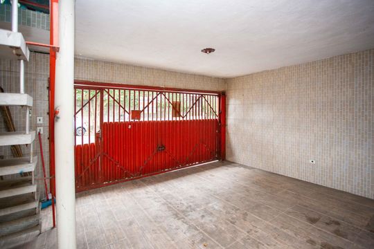 Garagem de casa à venda com 4 quartos, 233m² em Canhema, São Bernardo do Campo