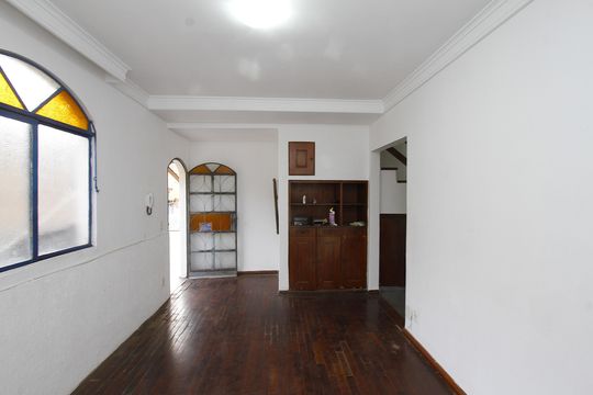 Apartamento para alugar com 2 quartos, 84m² em Alto Caiçaras, Belo Horizonte