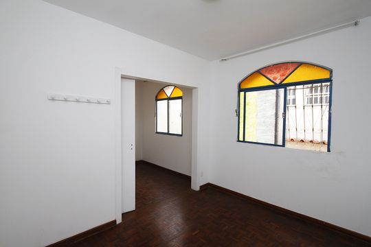 Quarto 2 de apartamento para alugar com 2 quartos, 84m² em Alto Caiçaras, Belo Horizonte