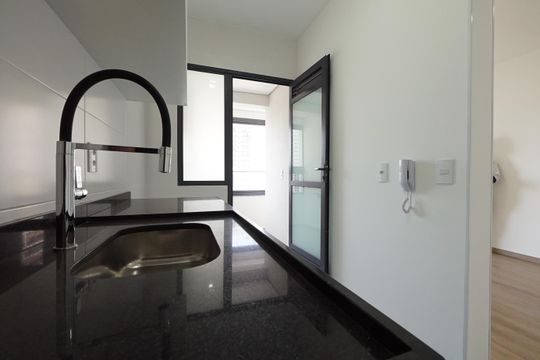 Cozinha de apartamento para alugar com 1 quarto, 40m² em Vila Dom Pedro I, São Paulo