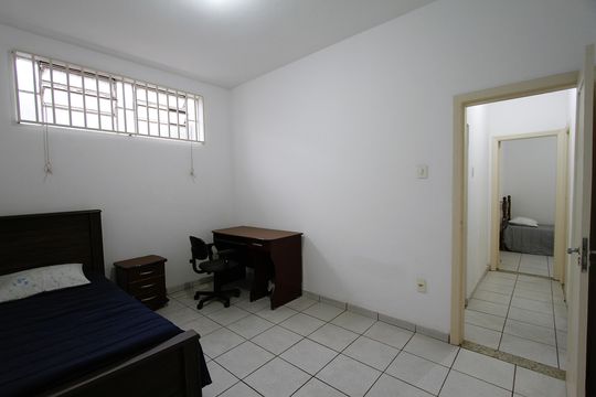 Quarto 2 de casa à venda com 2 quartos, 90m² em Carlos Prates, Belo Horizonte