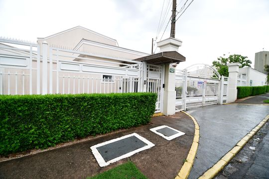 Fachada do Prédio de casa de condomínio para alugar com 3 quartos, 100m² em Loteamento Alphaville, Campinas