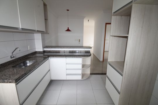 Cozinha de apartamento para alugar com 2 quartos, 90m² em Parque Industrial, São José dos Campos