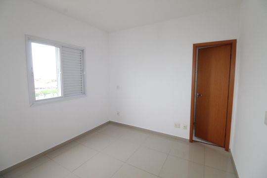 Suíte de apartamento para alugar com 2 quartos, 90m² em Parque Industrial, São José dos Campos