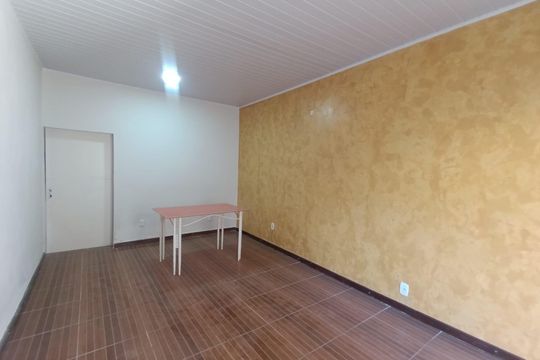 Sala de casa para alugar com 2 quartos, 50m² em Nossa Senhora das Gracas, Nova Iguaçu