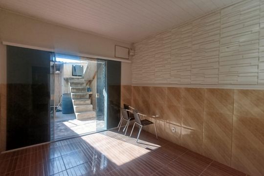 Quarto 1 de casa para alugar com 2 quartos, 50m² em Nossa Senhora das Gracas, Nova Iguaçu