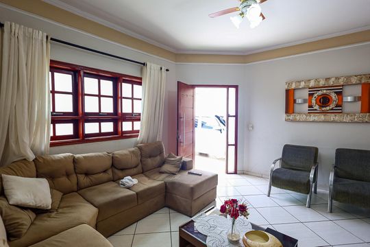 Sala de casa à venda com 3 quartos, 165m² em Jardim Regina, Indaiatuba