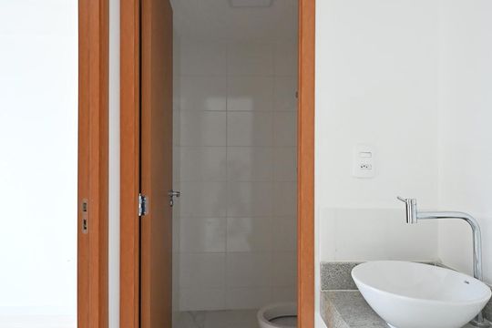 Banheiro de apartamento à venda com 2 quartos, 33m² em Morumbi, São Paulo