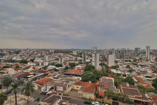 Sacada de apartamento para alugar com 3 quartos, 85m² em Centro, Uberlândia