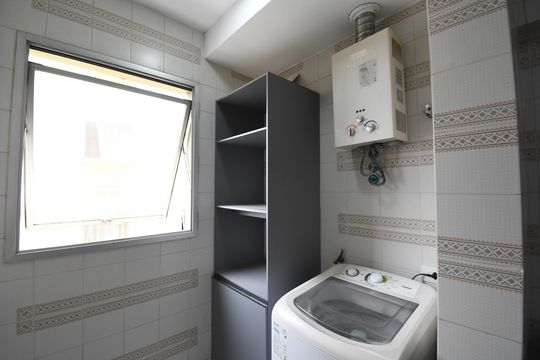 Cozinha e Área de Serviço de apartamento para alugar com 1 quarto, 46m² em Centro, Curitiba