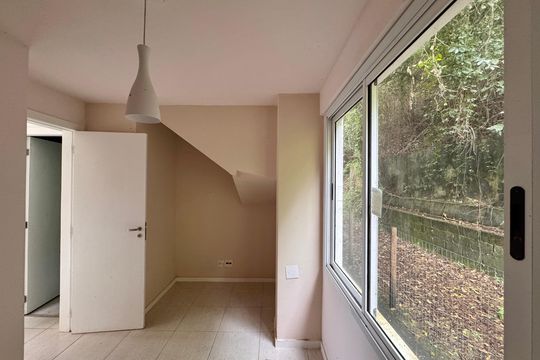 Quarto de casa de condomínio à venda com 5 quartos, 650m² em Recreio dos Bandeirantes, Rio de Janeiro